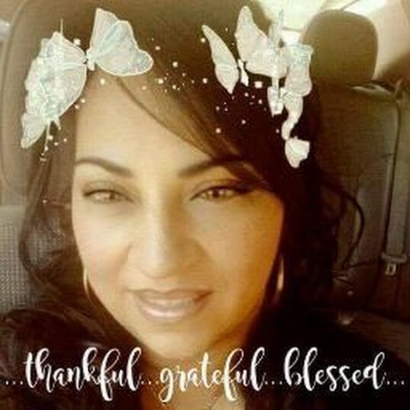 Meet your Posher, Maria isabel - Picture 1 of 1